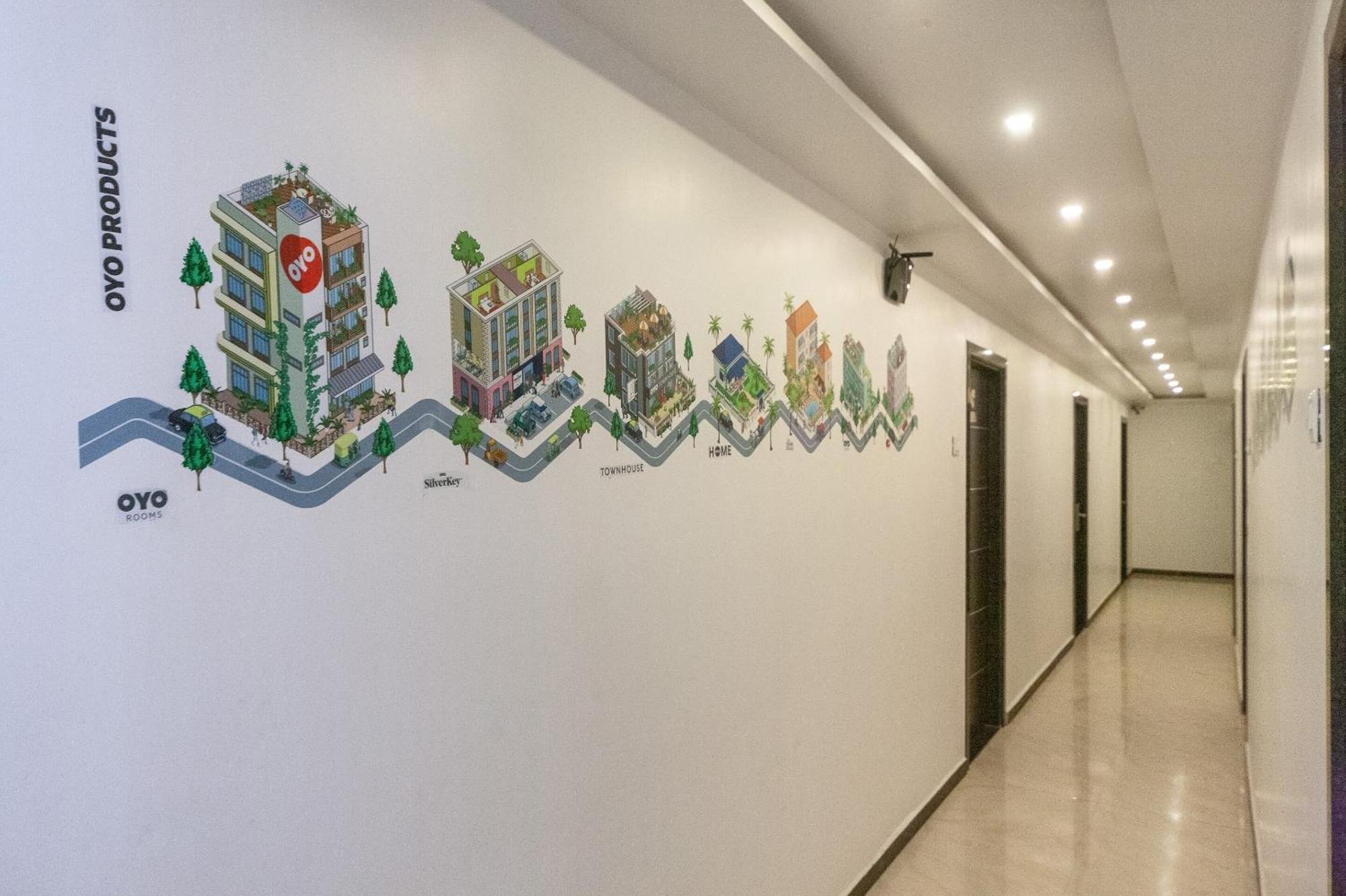 Capital O Admire Suit Hospitality Chennai Exterior foto