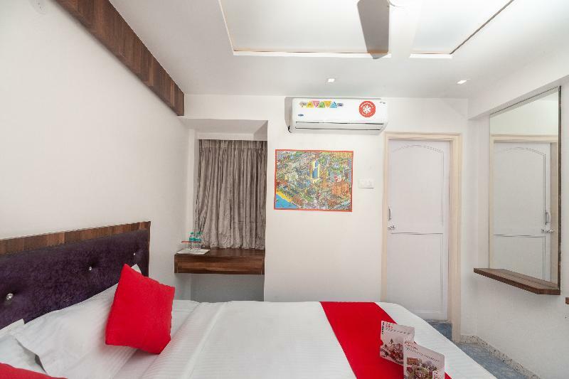 Capital O Admire Suit Hospitality Chennai Exterior foto